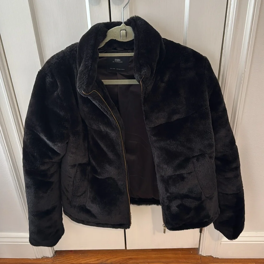 Zara faux fur coat - Picture 2 of 2